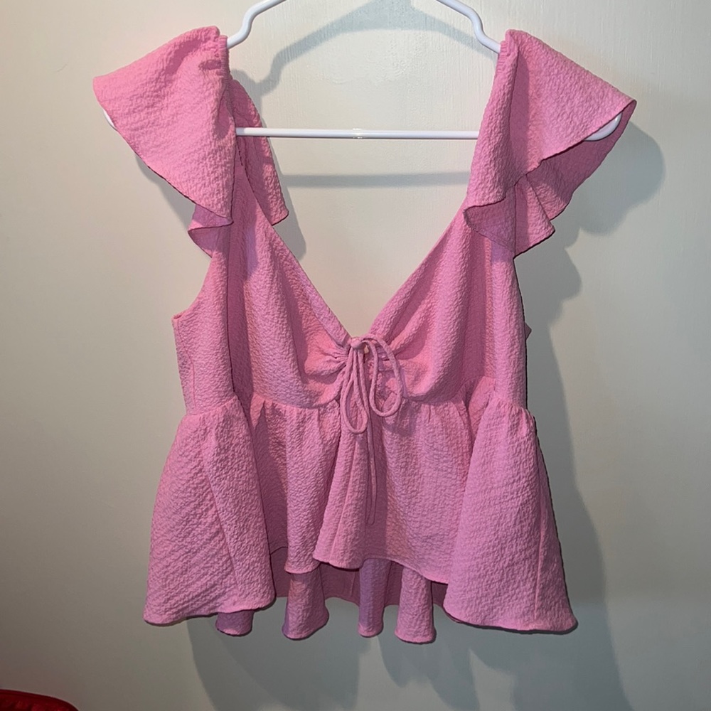 Urban Outfitters Sierra Keyhole